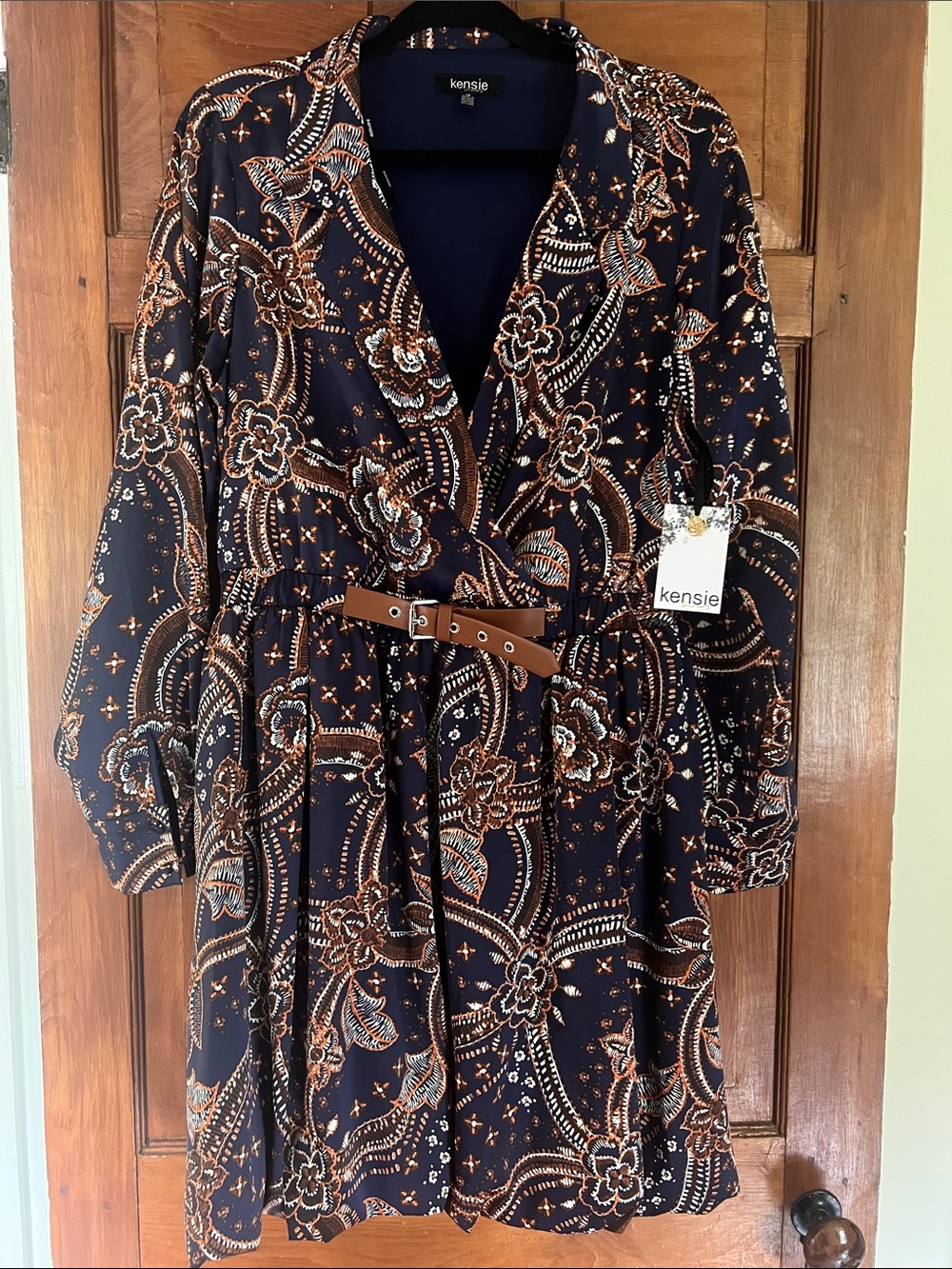 Kensie fall - Quality Made Fully Lined dress. So pretty 🍂